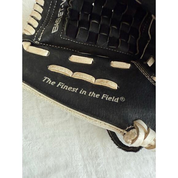 Rawlings Highlight 12.5 inch Baseball Softball Glove Black White HFP125BW RHT‎ - Picture 5 of 7